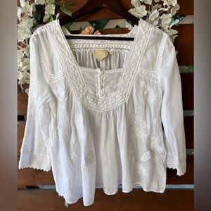 Women's Vanessa Virginia Blouse white Embroidered top 12
